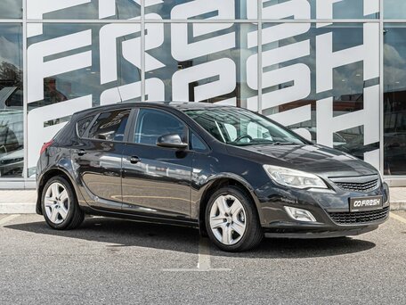 Opel Astra J