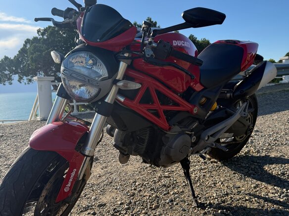 2011 Ducati Monster 696, красный, 399000 рублей - вид 4