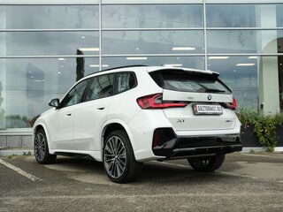 2026 BMW X1 Long 25Li xDrive III (U11/U12), белый, 5699000 рублей, вид 4