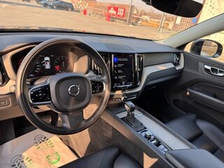 2019 Volvo XC60 II, чёрный, 3790000 рублей, вид 5