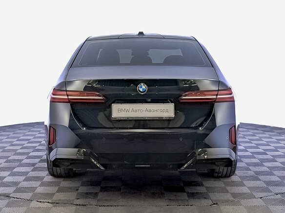 2024 BMW 5 серии Long 530Li xDrive VIII (G60/G61/G68), синий, 6650000 рублей - вид 5
