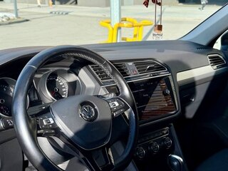 2019 Volkswagen Tiguan II, коричневый, 2500000 рублей, вид 4