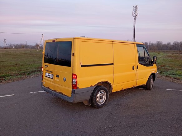 2007 Ford Transit, жёлтый, 920000 рублей - вид 2