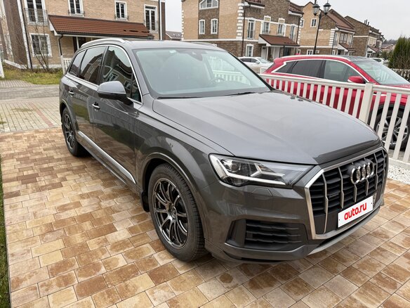 2022 Audi Q7 55 TFSI II (4M) Рестайлинг, серый, 6200000 рублей