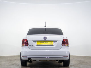 2018 Volkswagen Polo V Рестайлинг, белый, 1199000 рублей, вид 5