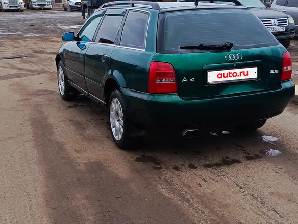 1997 Audi A4 I (B5), зелёный, 320000 рублей - вид 7