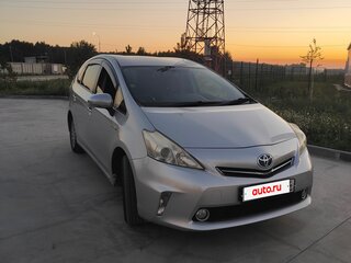2013 Toyota Prius Alpha I (ZVW40/41), серый, 1260000 рублей, вид 3