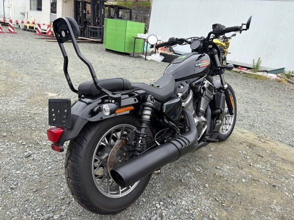 2023 Harley-Davidson Nightster, чёрный - вид 16