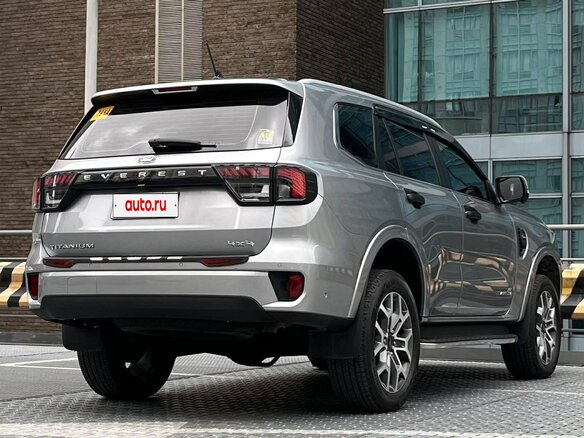 2024 Ford Everest III, серебристый, 5080305 рублей - вид 4