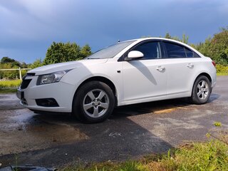 2012 Chevrolet Cruze I, белый, 550000 рублей, вид 1