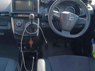 2012 Toyota Wish II Рестайлинг, серый, 1333333 рублей, вид 2