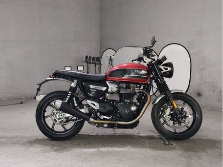 2023 Triumph Speed Twin, красный, 900000 рублей, вид 1