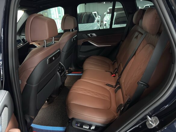 2025 BMW X5 40i IV (G05/G18) Рестайлинг, чёрный, 12050000 рублей - вид 18