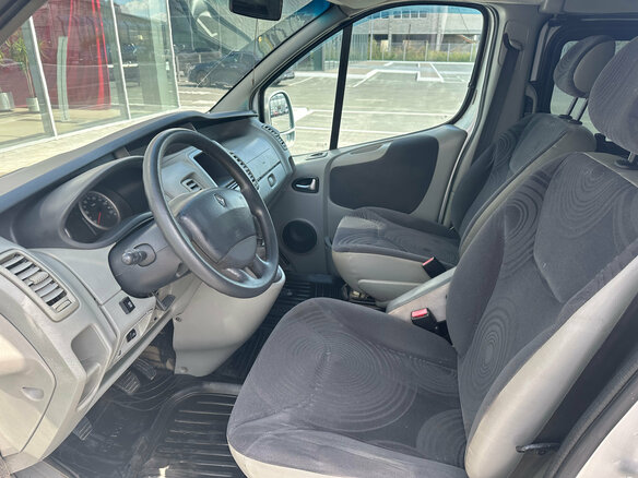 2011 Renault Trafic II Рестайлинг, серый, 885000 рублей - вид 8