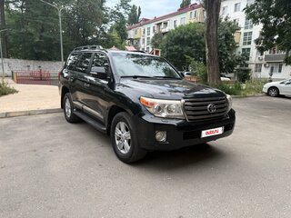 2013 Toyota Land Cruiser 200 Series Рестайлинг 1, чёрный, 3290000 рублей, вид 1