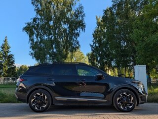 2022 Kia Sportage V, чёрный, 3925000 рублей, вид 3