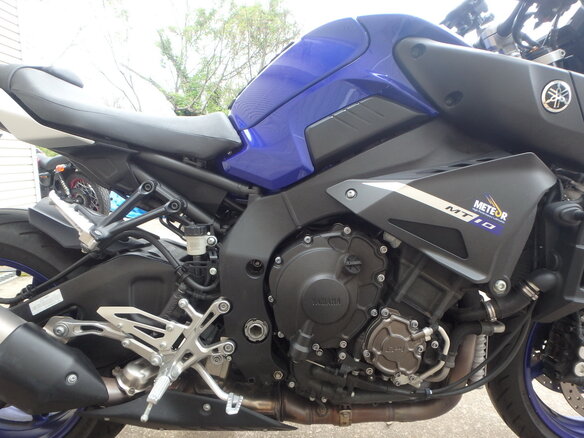 2017 Yamaha MT-10, синий, 1280000 рублей - вид 14