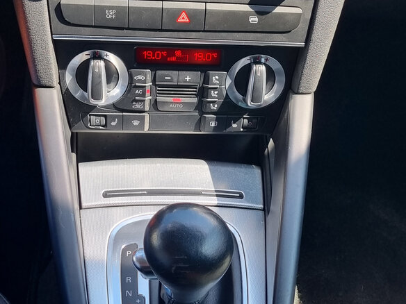 2010 Audi A3 II (8P) Рестайлинг 2, чёрный, 1000000 рублей - вид 12