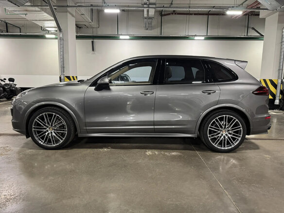2015 Porsche Cayenne II Рестайлинг (958), серый, 2750000 рублей - вид 3