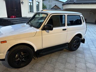 2024 Lada (ВАЗ) Niva Legend Euro-2 I, белый, 900000 рублей, вид 2