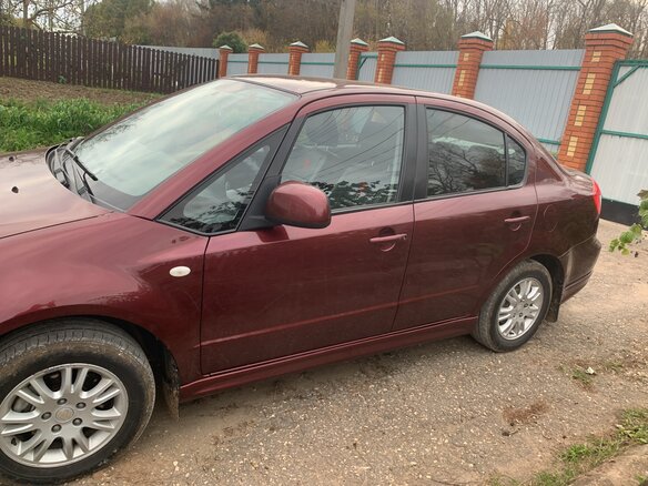 2008 Suzuki SX4 I (Classic), красный - вид 3