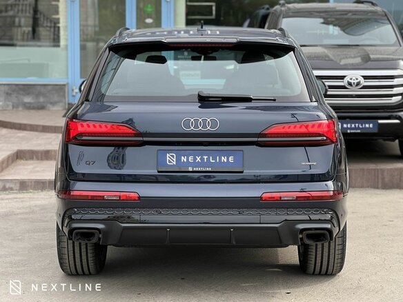 2025 Audi Q7 45 TFSI II (4M) Рестайлинг 2, синий, 11890000 рублей - вид 7