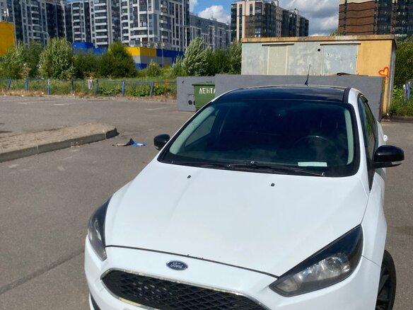 2017 Ford Focus III Рестайлинг, белый - вид 1