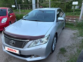 2013 Toyota Camry VII (XV50), серебристый, 1700000 рублей, вид 3