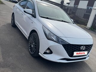 2021 Hyundai Solaris II Рестайлинг, белый, 1500000 рублей, вид 1