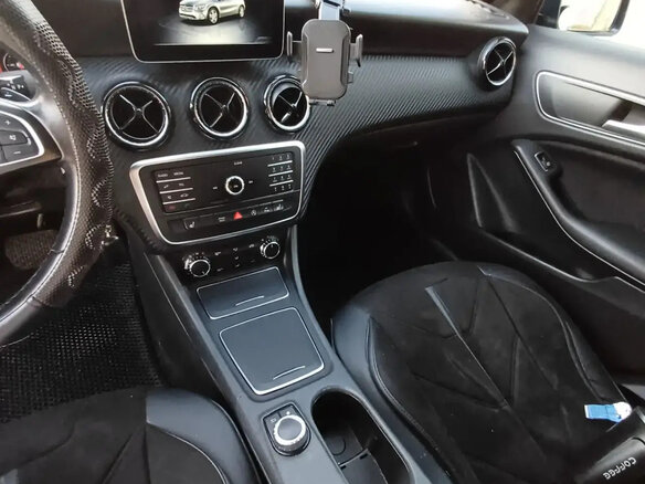 2019 Mercedes-Benz GLA 200 I (X156) Рестайлинг, синий, 2000000 рублей - вид 12