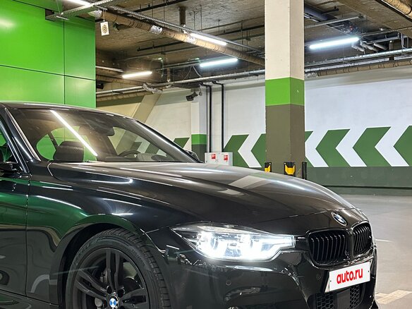 2017 BMW 3 серии 340i xDrive VI (F3x) Рестайлинг, чёрный - вид 2