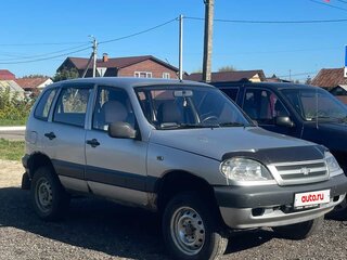 2004 Chevrolet Niva I, серебристый, 210000 рублей, вид 3
