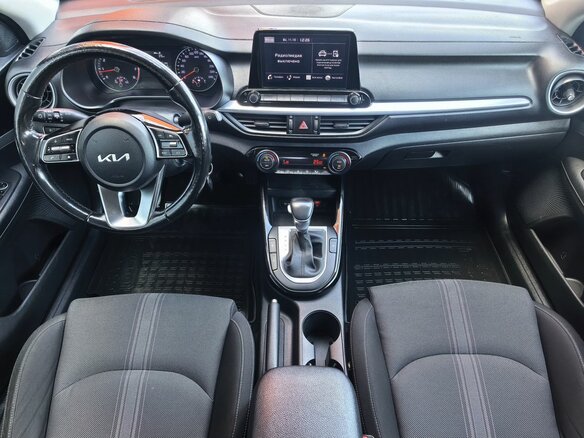 2021 Kia Cerato IV Рестайлинг, белый, 2149000 рублей - вид 5
