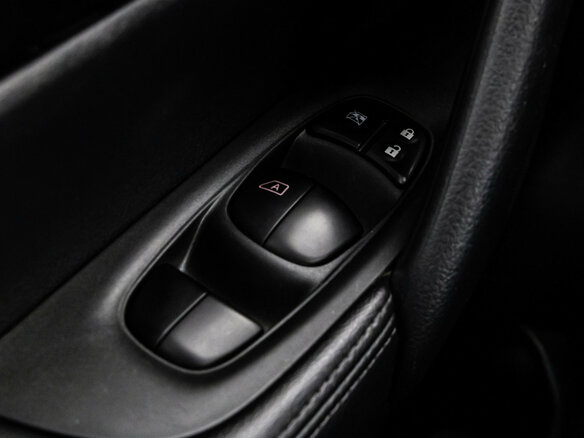 2020 Nissan X-Trail III Рестайлинг, чёрный - вид 15
