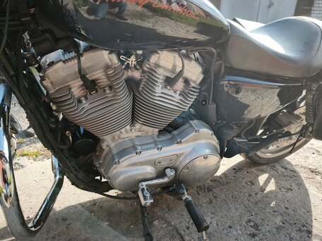 2011 Harley-Davidson Sportster 883, чёрный, 560000 рублей, вид 5