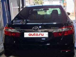 2012 Toyota Camry VII (XV50), чёрный, 1800000 рублей, вид 3
