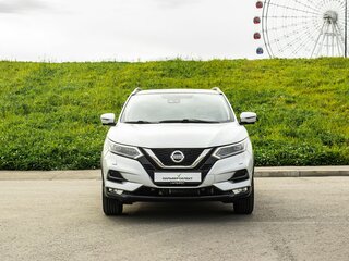 2019 Nissan Qashqai II Рестайлинг, серебристый, 1850000 рублей, вид 3