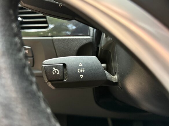2009 BMW 3 серии 320i V (E90/E91/E92/E93) Рестайлинг, чёрный - вид 30
