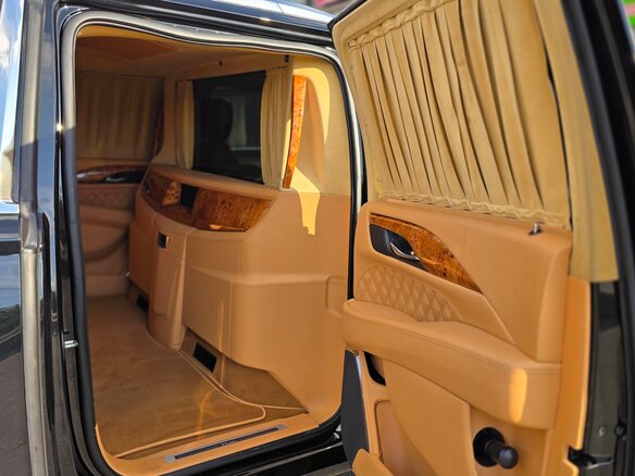 2014 Cadillac Escalade IV, чёрный - вид 20