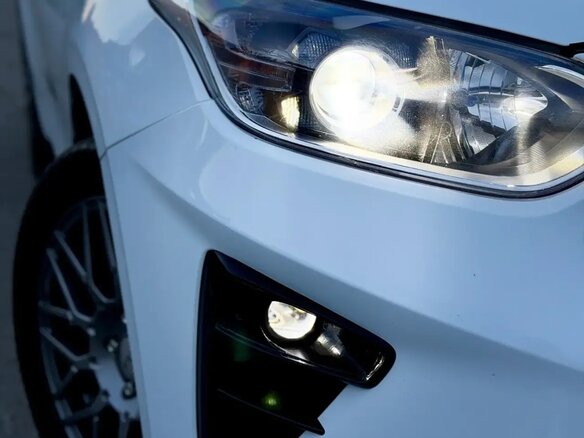 2019 Kia Ceed III, жёлтый, 1800000 рублей - вид 5