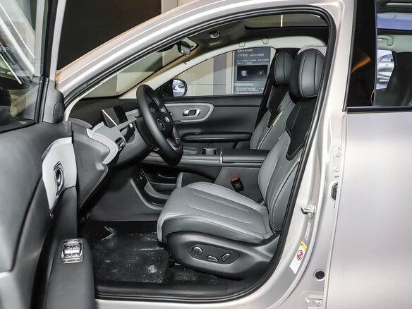 2026 Changan Qiyuan Q05 51.9 kWh II, серый, 2300000 рублей - вид 11