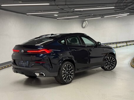 2025 BMW X6 40i III (G06) Рестайлинг, чёрный, 13850000 рублей, вид 4