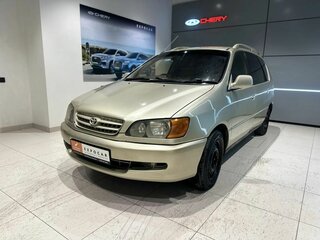 2001 Toyota Ipsum I (M10), серебристый, 349000 рублей, вид 2