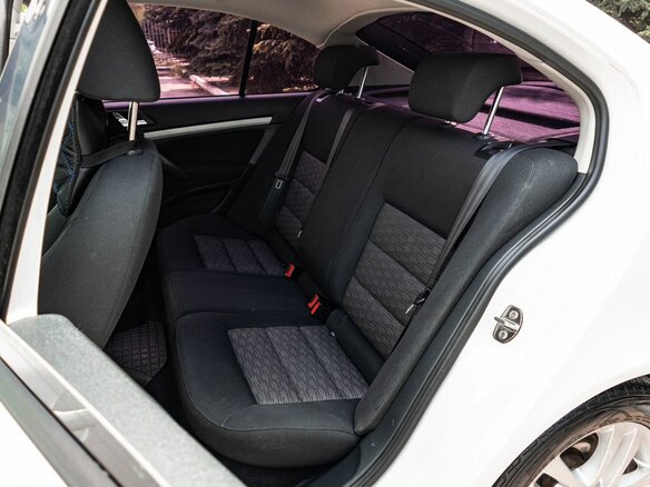 2012 Skoda Octavia II (A5) Рестайлинг, белый, 725000 рублей - вид 13
