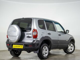 2015 Chevrolet Niva I Рестайлинг, серый, 579000 рублей, вид 4