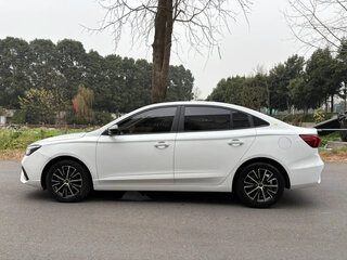 2023 Roewe i5 I Рестайлинг, белый, 764017 рублей, вид 4