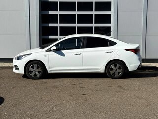 2018 Hyundai Solaris II, белый, 1441000 рублей, вид 2