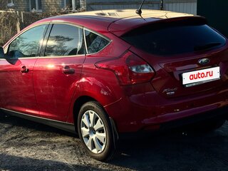 2014 Ford Focus III, красный, 700000 рублей, вид 3