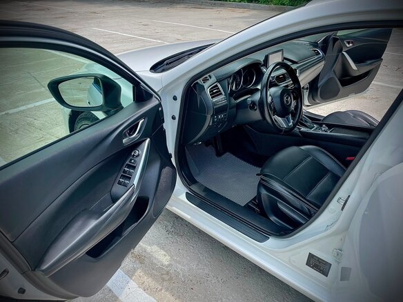 2015 Mazda 6 III (GJ) Рестайлинг, белый, 1400000 рублей - вид 9