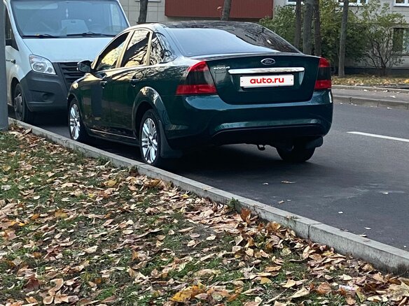2008 Ford Focus II Рестайлинг, зелёный, 700000 рублей - вид 3